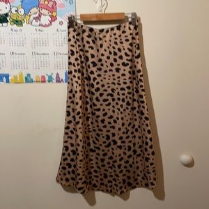 Leopard pull on skirt sz s